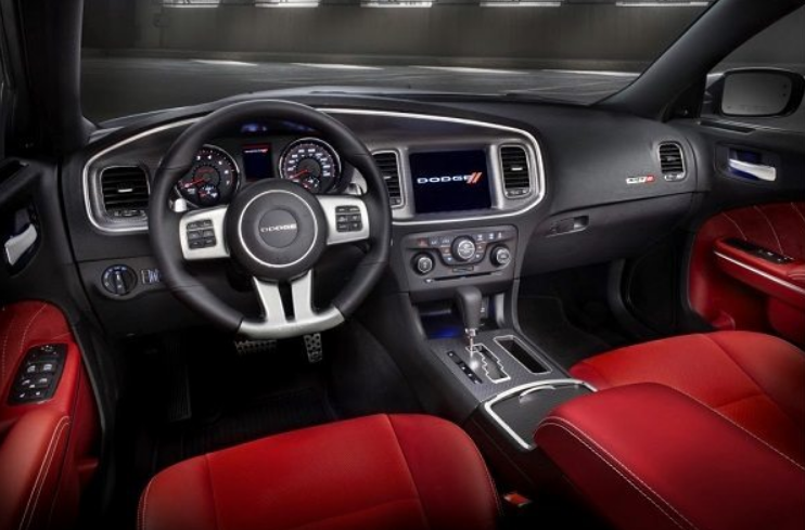 2019 Dodge Magnum Hellcat Interior