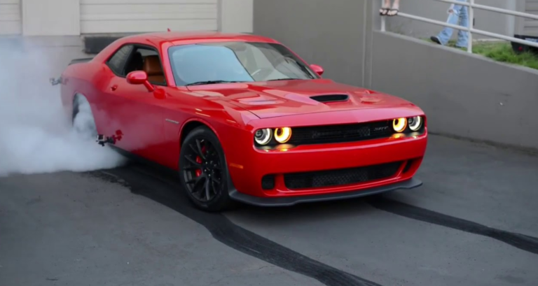 2022 Dodge Challenger Engine