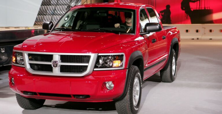 2024 Dodge Dakota Exterior