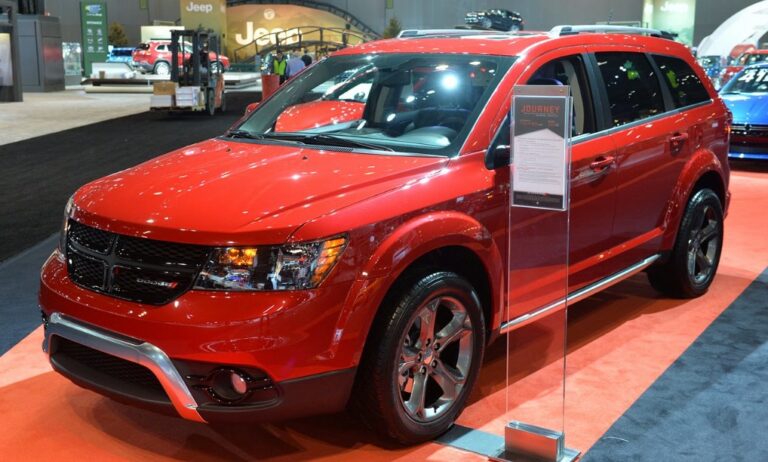 2025 Dodge Journey Exterior