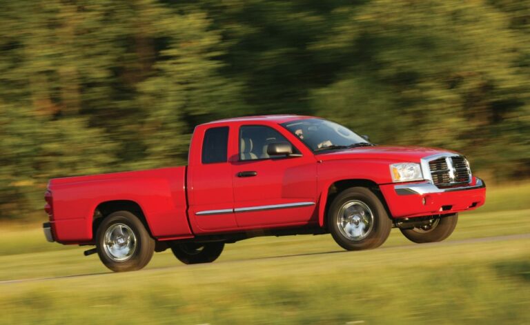 New 2025 Dodge Dakota Exterior