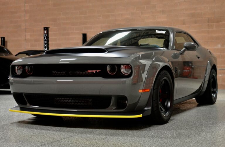 2024 Dodge Challenger SRT Hellcat Exterior