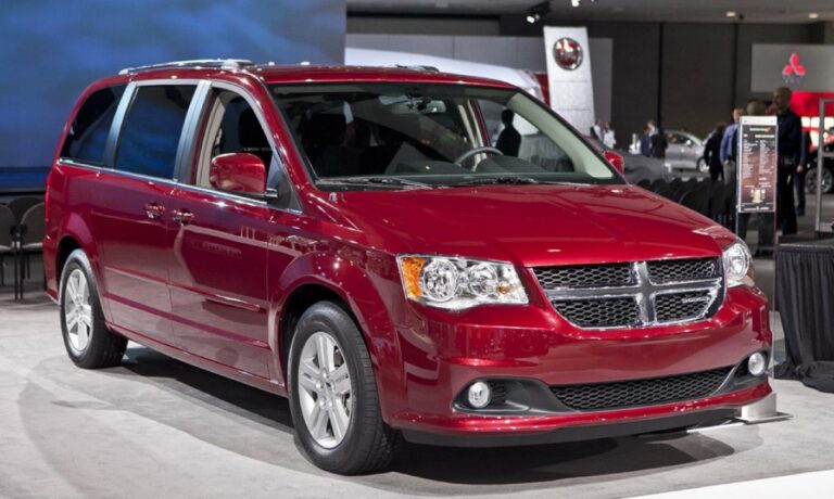 2025 Dodge Grand Caravan Exterior