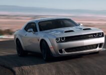 2025 Dodge Challenger Coupe Pictures