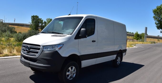 2026 Dodge Sprinter Cargo Van Pictures