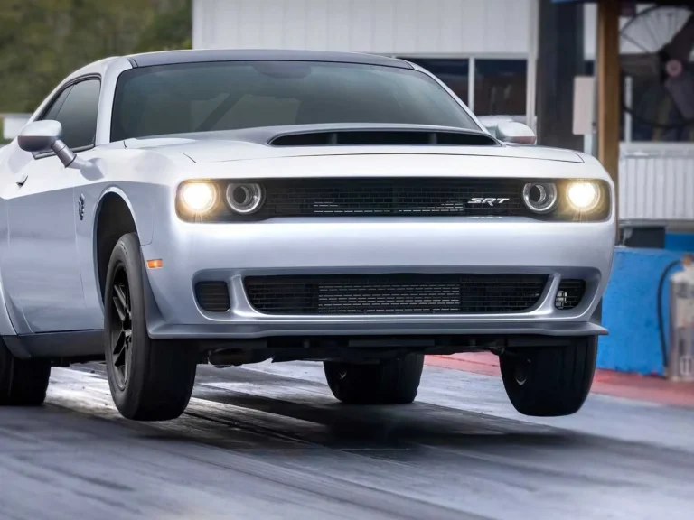 Introducing the New 2026 Dodge Challenger SRT Hellcat: A Muscle Car Masterpiece