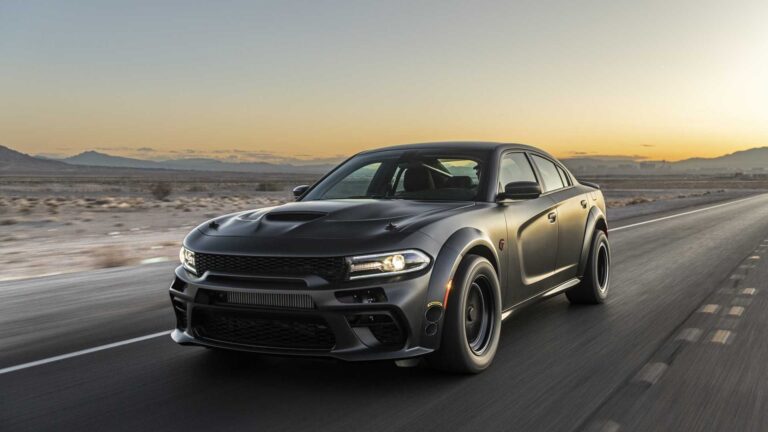 The 2026 Dodge Charger SRT Hellcat Widebody: A Masterpiece of Power and Performance